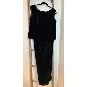 S 12/14, Anne de Villers Paris, black velour 2 pc suit.  Like new condition!